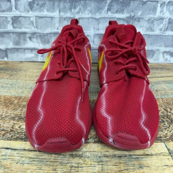 Nike Roshe One Triple Red The Flash Lightning Custom 511881-666 Mens Size 8.5 - Picture 3 of 10